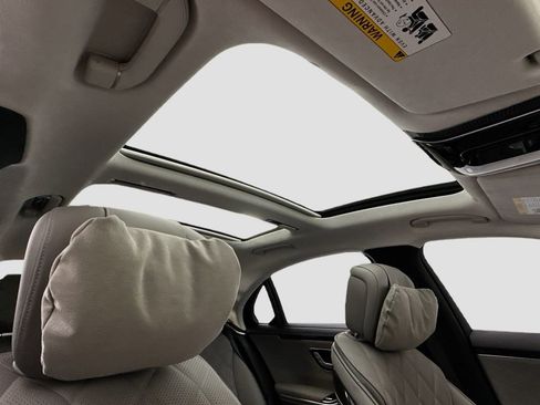 Certified 2023 Mercedes-Benz S 500 4MATIC image 17