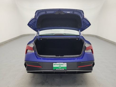 Used 2025 Hyundai Elantra SEL image 29