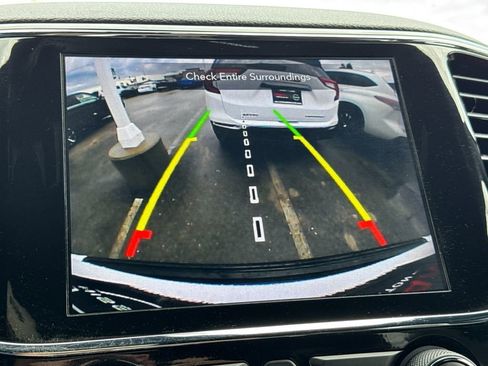 Used 2022 Jeep Grand Cherokee Laredo X image 19