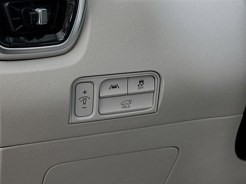 Used 2022 Kia Sorento SX image 11