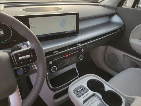 New 2026 Hyundai Ioniq 9 SE image 33