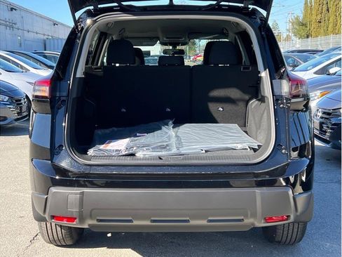 New 2026 Nissan Rogue S image 4