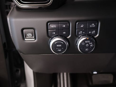 Used 2024 GMC Sierra 1500 AT4X AWD/4WD image 9