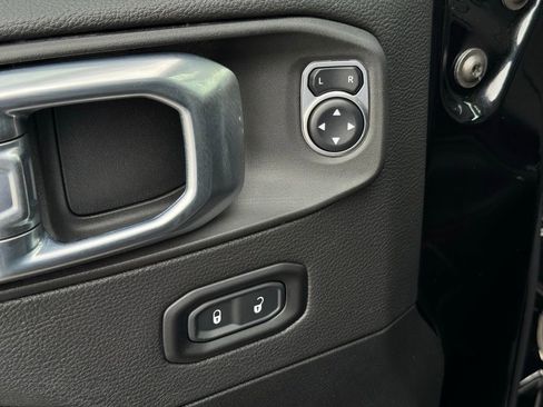 Used 2021 Jeep Gladiator Rubicon image 27