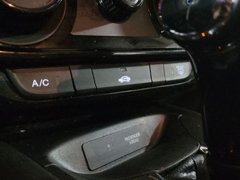 Used 2020 Honda HR-V Sport image 31