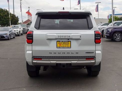 New 2026 Toyota 4Runner Limited AWD/4WD image 8