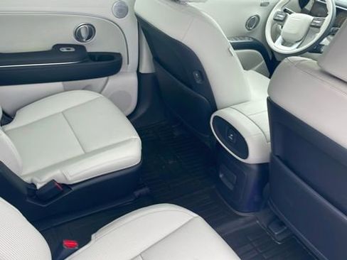 Used 2026 Hyundai Palisade Calligraphy image 9