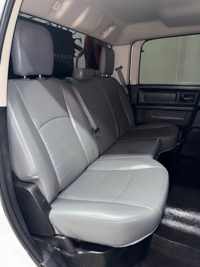 Used 2018 RAM 3500 Tradesman w/ Chrome Appearance Group AWD/4WD image 29
