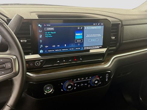 Used 2023 Chevrolet Silverado 1500 LT AWD/4WD image 18