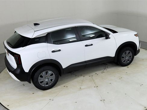 New 2026 Nissan Kicks S image 22