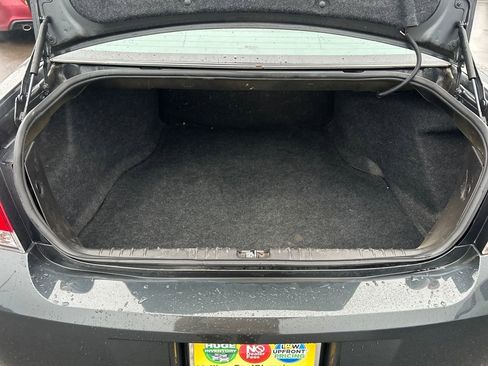 Used 2014 Chevrolet Impala LT image 29