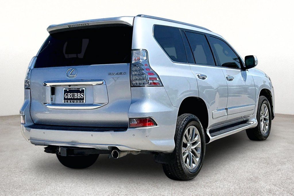 Used 2018 Lexus GX 460 Luxury w/ Preferred Accessory Package AWD/4WD image 2