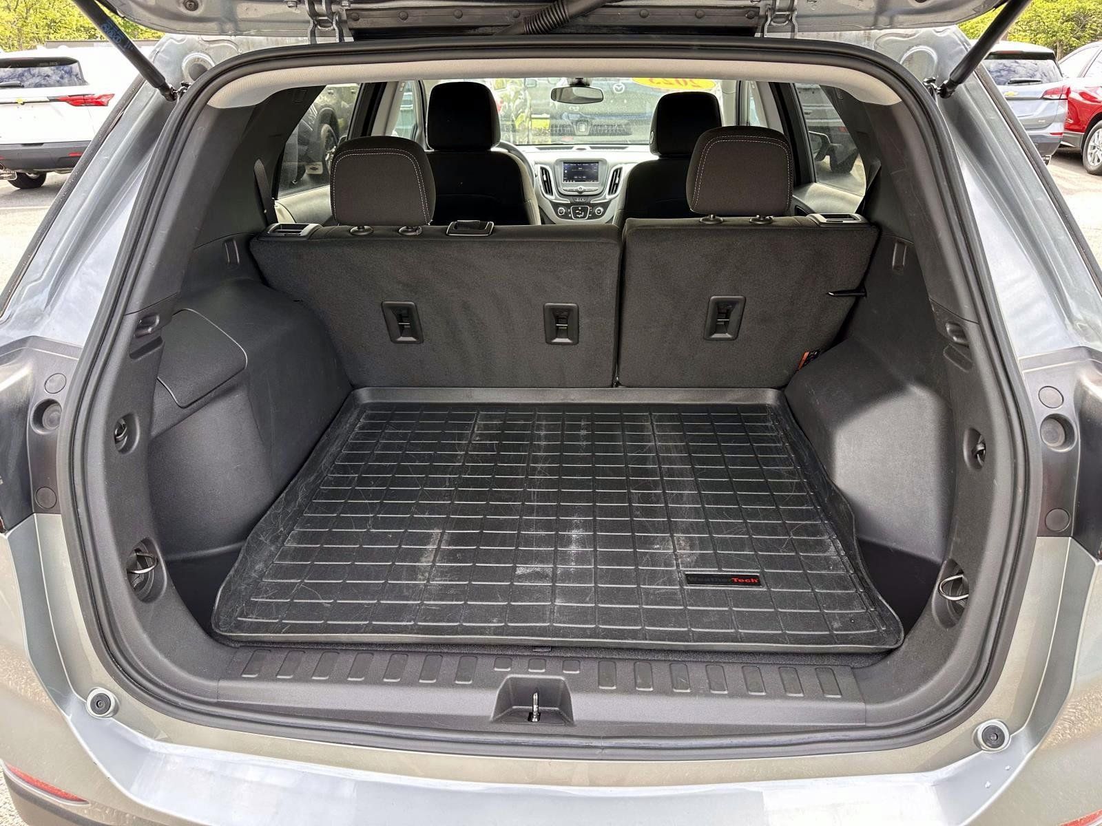 Used 2023 Chevrolet Equinox LS w/ LS Convenience Package AWD/4WD image 7