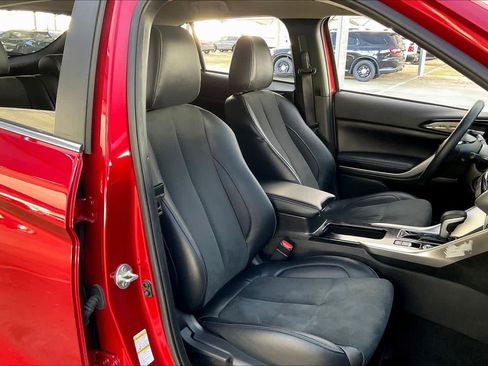 Used 2024 Mitsubishi Eclipse Cross SE image 9