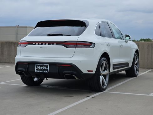 Certified 2025 Porsche Macan image 8