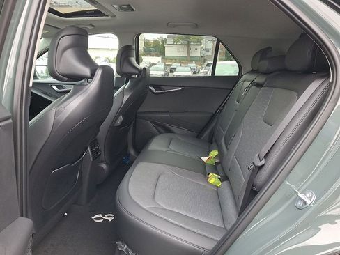 New 2025 Kia Niro Wave w/ Wave Preserve Package image 5