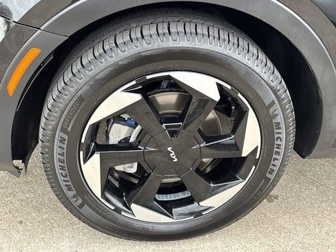 Used 2025 Kia Sorento SX Prestige image 14