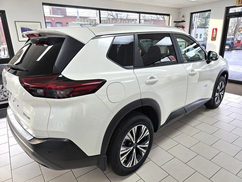 Used 2023 Nissan Rogue SV w/ SV Premium B Package AWD/4WD image 10