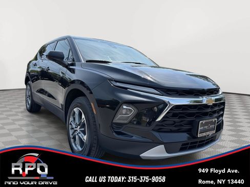 Used 2023 Chevrolet Blazer LT AWD/4WD image 7