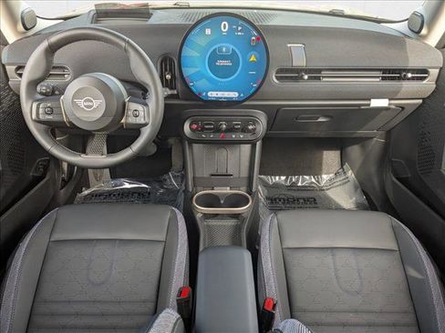 Certified 2025 MINI Cooper S image 17