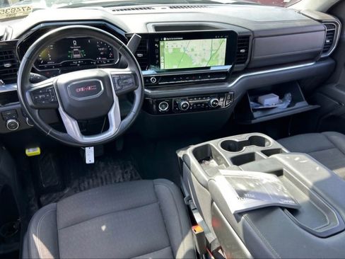 Used 2024 GMC Sierra 1500 Elevation image 2