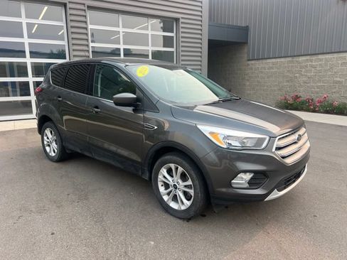 Used 2019 Ford Escape SE AWD/4WD image 3