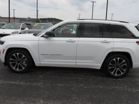 Used 2022 Jeep Grand Cherokee Overland image 13
