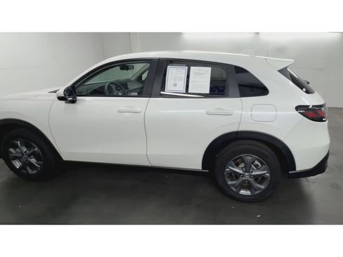 Certified 2026 Honda HR-V LX image 6