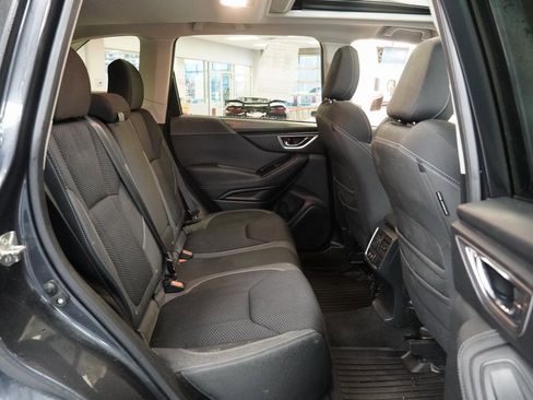 Used 2019 Subaru Forester Premium image 28