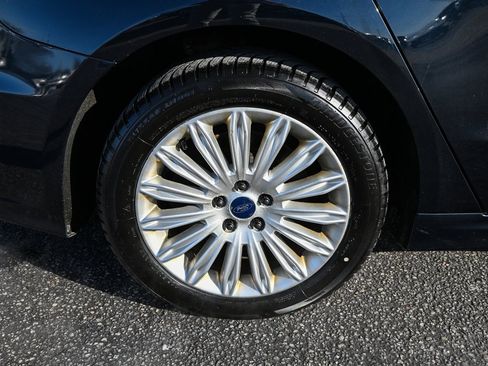 Used 2020 Ford Fusion Energi Titanium image 14