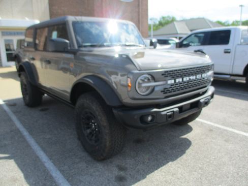 New 2026 Ford Bronco Badlands AWD/4WD image 1