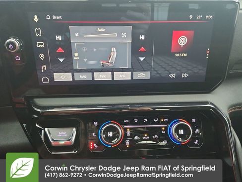 Used 2024 GMC Sierra 2500 AT4 w/ Technology Package image 18