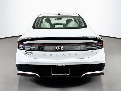 Used 2025 Hyundai Sonata SEL FWD image 7
