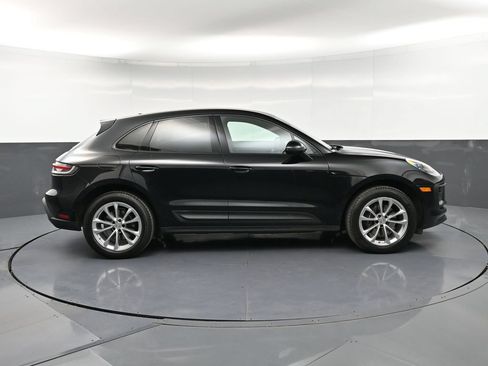 Certified 2023 Porsche Macan Turbo AWD/4WD image 9