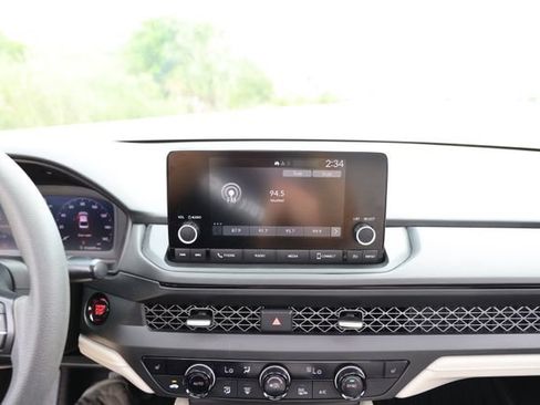 Certified 2024 Honda Accord EX image 17