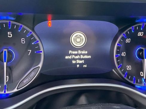 New 2026 Chrysler Pacifica Select image 15