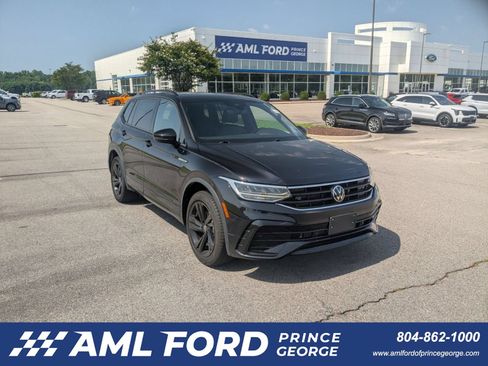 Used 2023 Volkswagen Tiguan SE R-Line AWD/4WD image 1