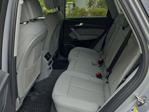 Used 2023 Audi Q5 e Prestige w/ Prestige Package AWD/4WD image 10