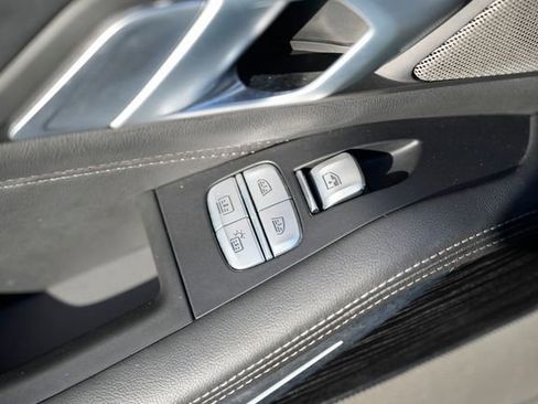 Used 2020 BMW X7 M50i w/ Dynamic Handling Package image 38