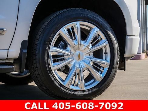 Certified 2023 Chevrolet Silverado 1500 High Country w/ High Country Premium Package AWD/4WD image 72