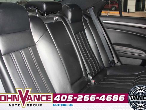 Used 2012 Chrysler 300 S image 17