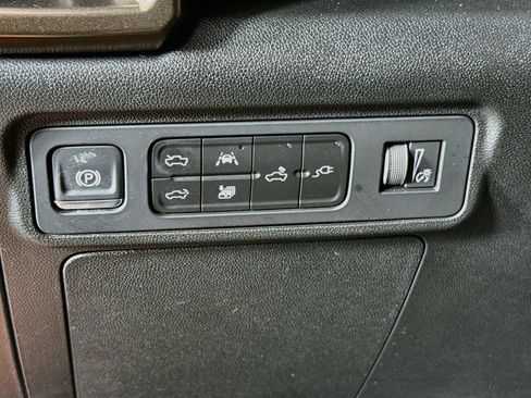 Used 2024 GMC Hummer EV 2X w/ Extreme Off-Road Package AWD/4WD image 10