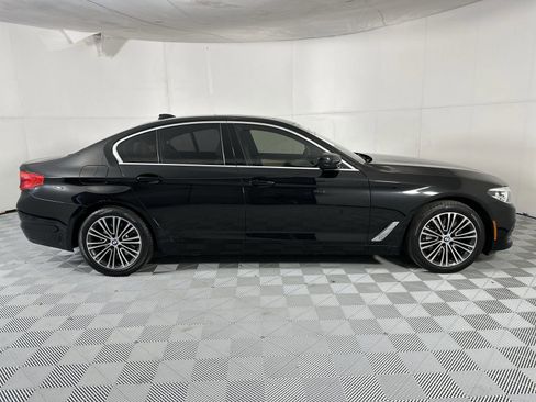 Used 2020 BMW 530e w/ Convenience Package RWD image 9