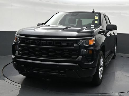 Used 2023 Chevrolet Silverado 1500 Custom RWD image 9