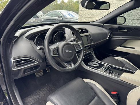 Used 2018 Jaguar XE S AWD/4WD image 6