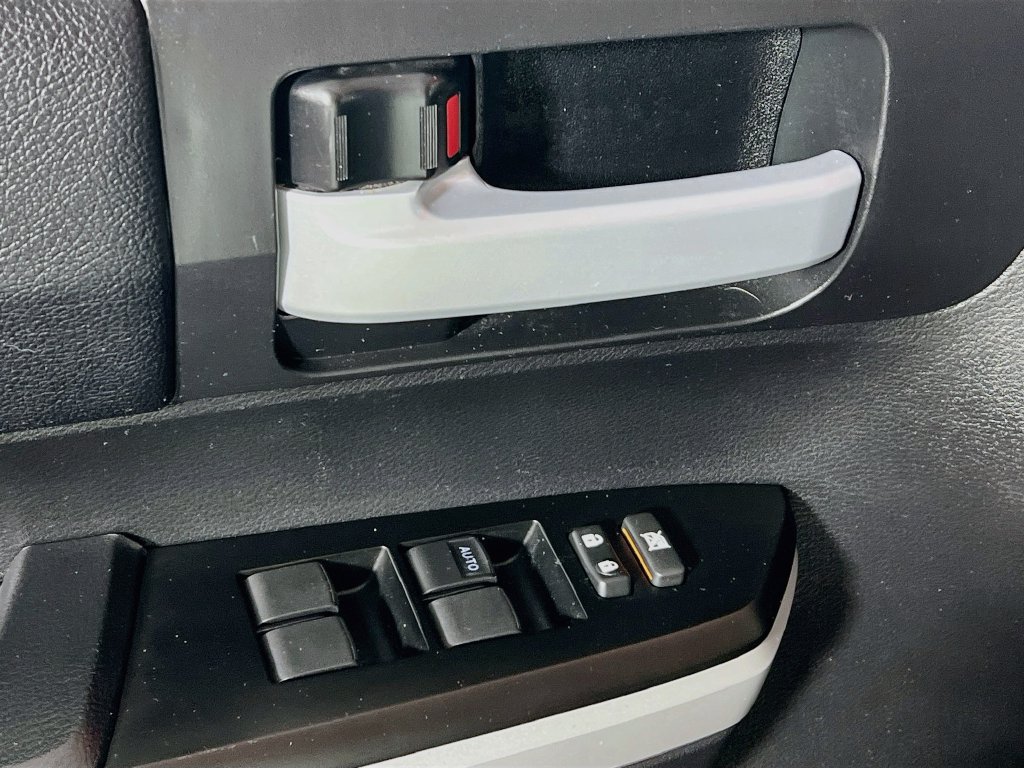 Certified 2019 Toyota Tundra SR5 AWD/4WD image 15