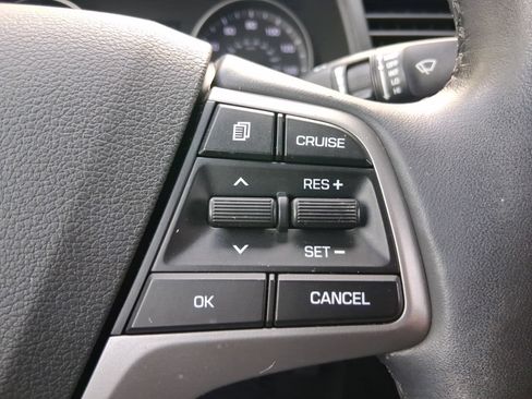 Used 2017 Hyundai Elantra Value Edition w/ Cargo Package FWD image 24