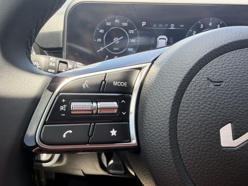 Certified 2025 Kia Seltos X-Line AWD/4WD image 27