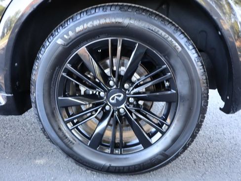 Used 2018 INFINITI QX80 4WD w/ Driver Assistance Package image 45