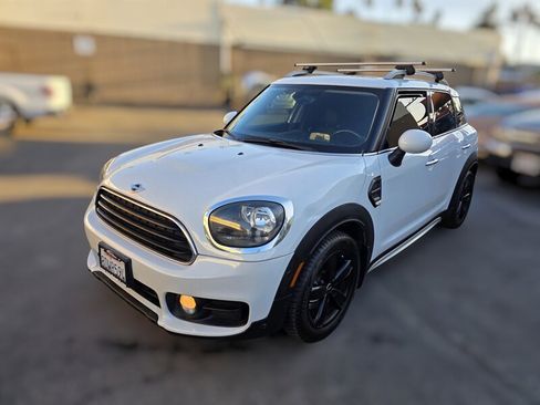 Used 2018 MINI Cooper Countryman FWD image 1